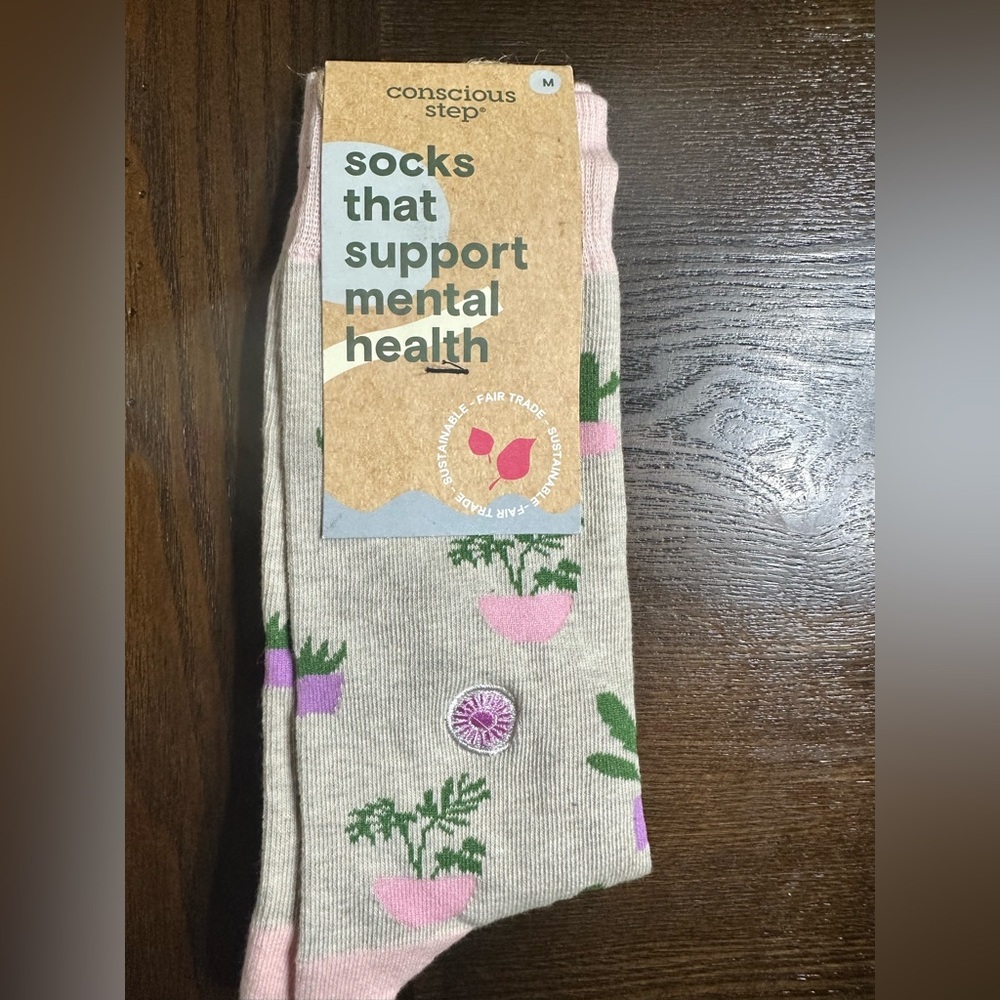 Nami‎ Mental Health Support Socks - Pink and Green
